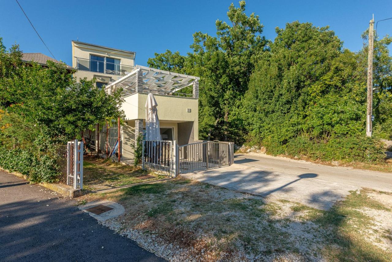 Villa Zora, Starigrad Paklenica, Seline Esterno foto