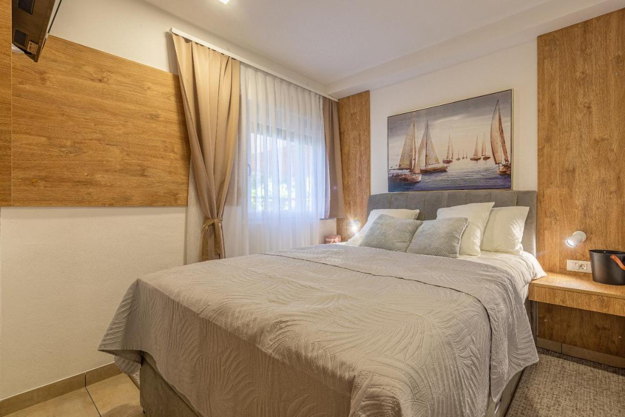 Villa Zora, Starigrad Paklenica, Seline Esterno foto